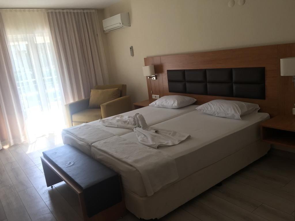 Begonville Hotel (Adults Only) Мармарис Екстериор снимка