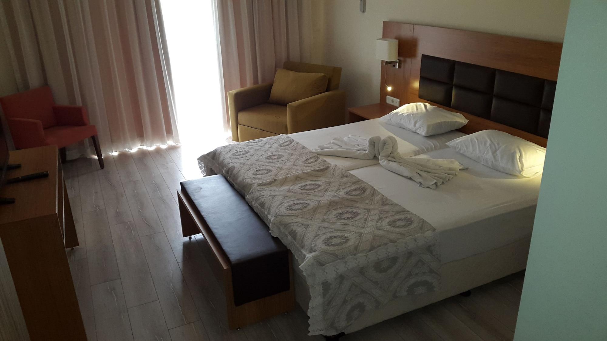 Begonville Hotel (Adults Only) Мармарис Екстериор снимка