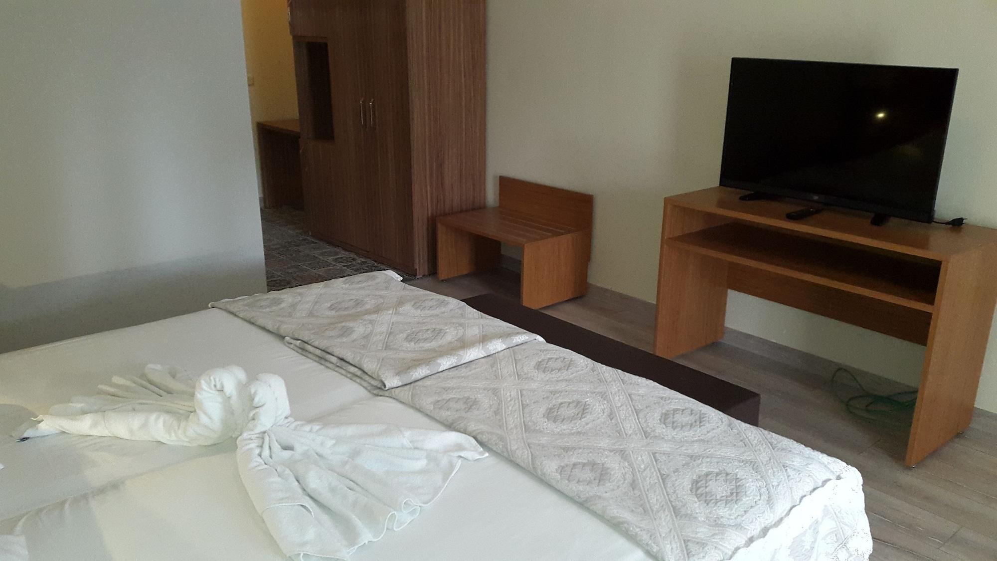 Begonville Hotel (Adults Only) Мармарис Екстериор снимка